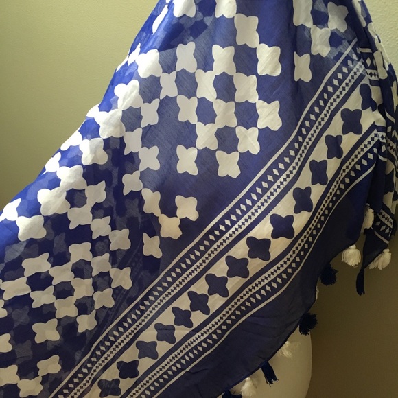 Kate Spade Cobalt Blue and White Lantern Scarf - Picture 4 of 8